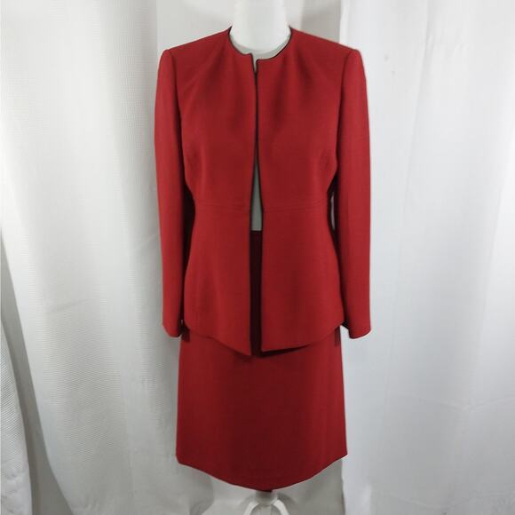 KASPER! GORGEOUS ROUGE RED W/BLACK TRIM 2 PC SKIRT & JACKET SUIT SET! SZ 6P - Picture 2 of 11